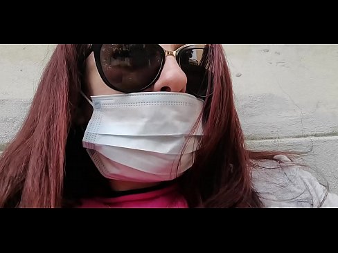 ❤️ Nicoletta kostaa naapurilleen ja pissaa hänen autotalliinsa (Special Covid19 Italian karanteeni) ❤ Porno at us